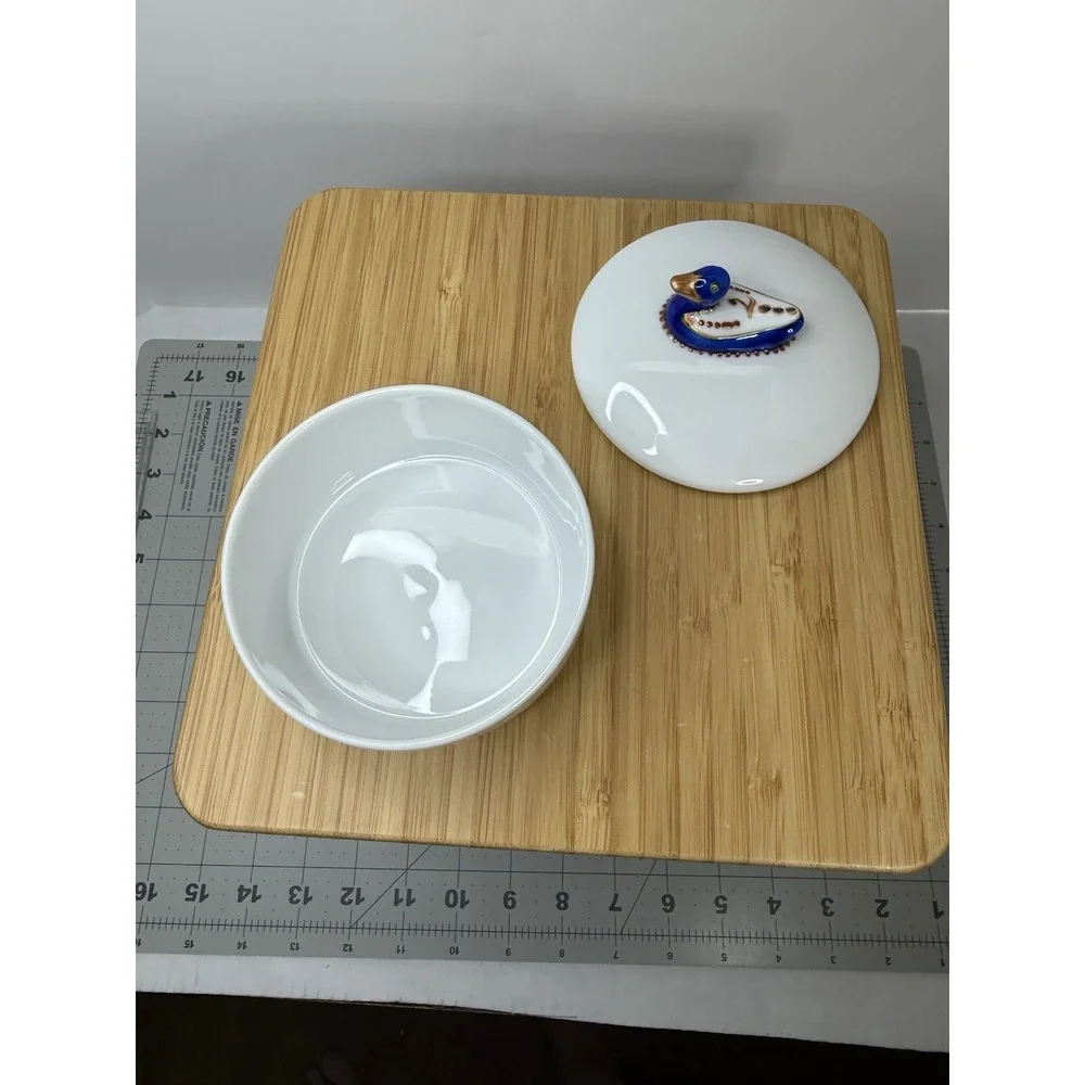 VTG‎  La Reine Limoges Porcelain Trinket Box White Blue Duck Jewelry Box